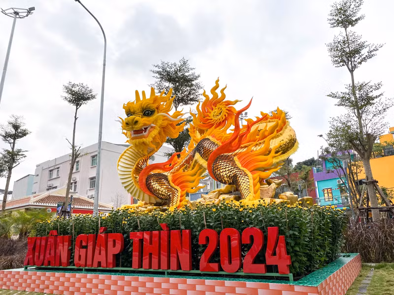Ngắm thần sắc tuyệt đỉnh của linh vật rồng ở Đà Nẵng