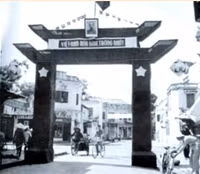 Những hình ảnh hiếm hoi trong ngày giải phóng Thủ đô 62 năm về trước ảnh 4 Nhung hinh anh hiem hoi trong ngay giai phong Thu do 62 nam ve truoc - Anh 4