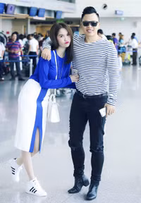 1-ngoc-trinh-2-1547-1426472659.jpg