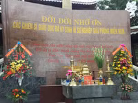 Công đoàn Giáo dục Việt Nam viếng Khu tưởng niệm Liệt sỹ nhà giáo ảnh 2 Công đoàn Giáo dục Việt Nam viếng Khu tưởng niệm Liệt sỹ nhà giáo ảnh 2