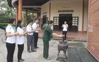 Ý nghĩa cao cả từ hoạt động "về nguồn" ảnh 2
