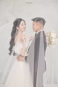 Loạt ảnh cưới nhận ‘mưa’ lời khen của Quang Hải và Chu Thanh Huyền