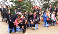 Bản Khoang ấm tình người một năm sau lũ quét kinh hoàng ảnh 4 Bản Khoang ấm tình người một năm sau lũ quét kinh hoàng ảnh 4