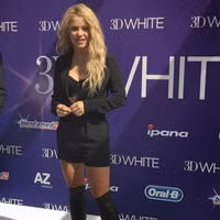 Shakira, Barcelona, Pique, bồ
