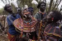 Phong tục đám cưới kỳ lạ ở Kenya ảnh 3 Phong tục đám cưới kỳ lạ ở Kenya ảnh 3
