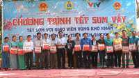 Ấm áp nghĩa tình Tết Sum vầy ảnh 10 Ấm áp nghĩa tình Tết Sum vầy ảnh 10