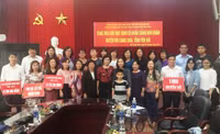 Sẻ chia cùng thầy trò vùng khó ảnh 1