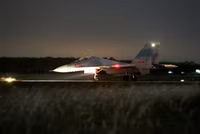 "Hổ mang chúa’ Su-30MK2 Việt Nam xuất kích trong đêm ảnh 3