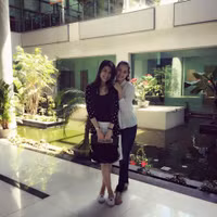 Hồ Ngọc Hà cực sành điệu, Diễm Hương khoe chân dài miên man