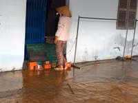 Cần Thơ: Đường ngập nước vì mưa lớn, triều cường ảnh 10