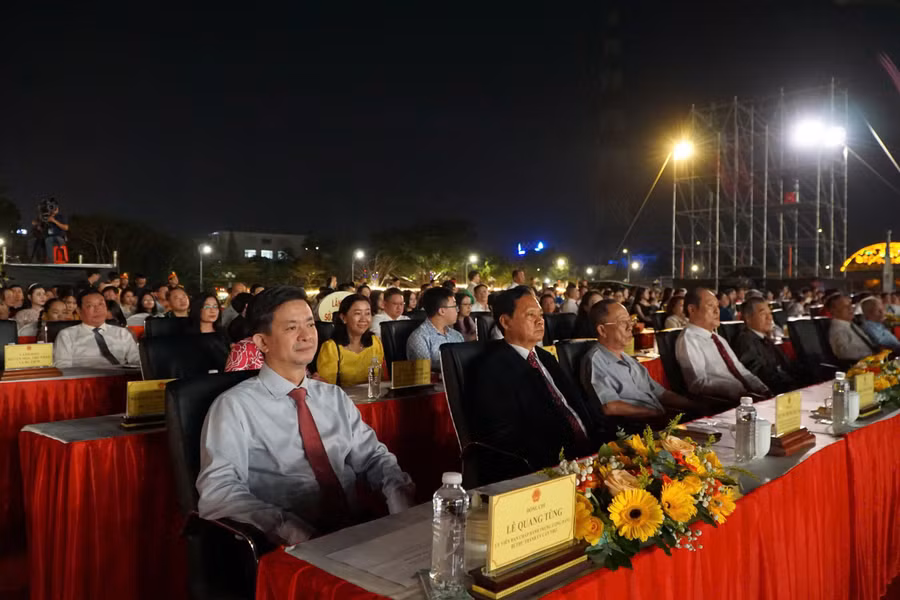 le-hoi-song-nuoc-can-tho-5.jpg