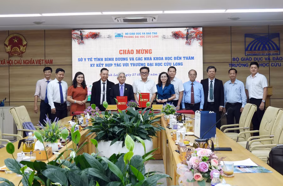 truong-dhcl-hop-tac-y-te-3.jpg