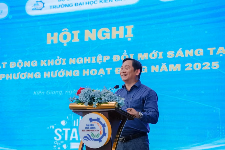 dhkg-khoi-nghiep-2.jpg