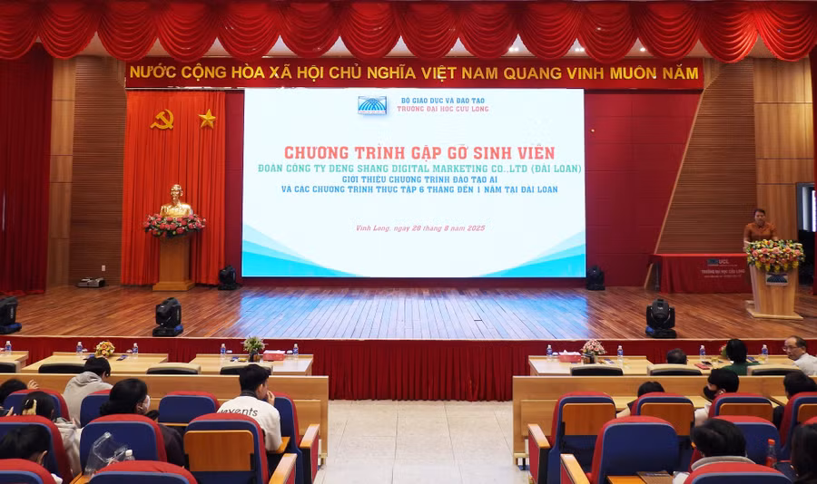 dhcl-hop-tac-dai-loan-4.jpg