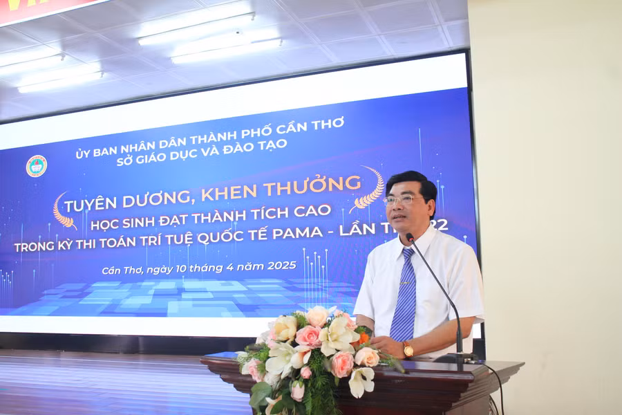 can-tho-vinh-danh-4.jpg