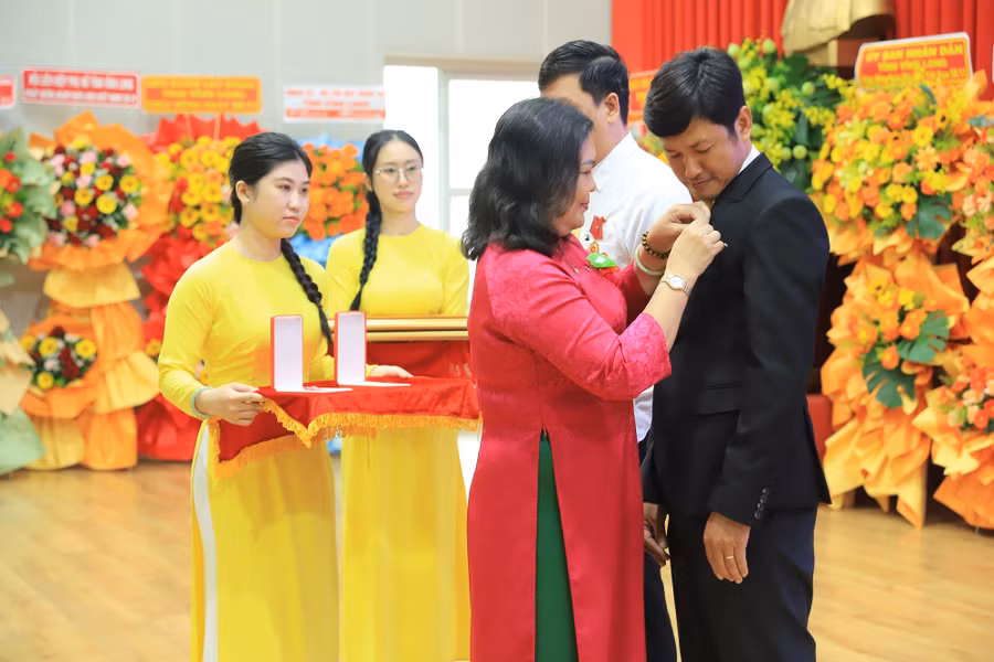 dhtv-ngay-nha-giao-4.jpg
