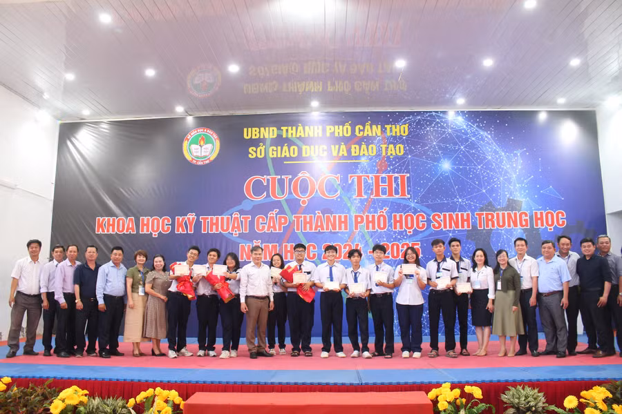 can-tho-cuoc-thi-khkt-4.jpg