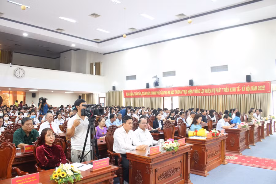 can-tho-quy-khuyen-hoc-2.jpg