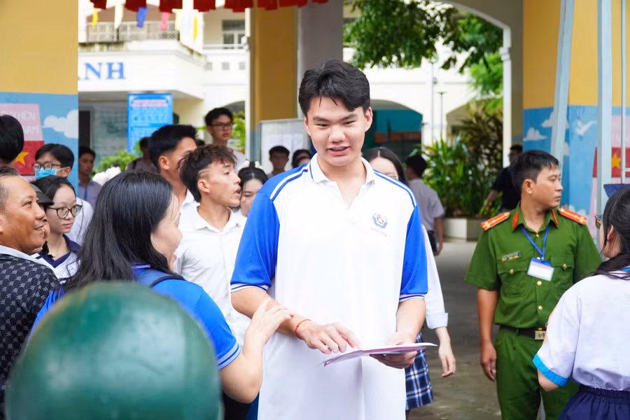 tot-nghiep-thpt-anh-1.jpg
