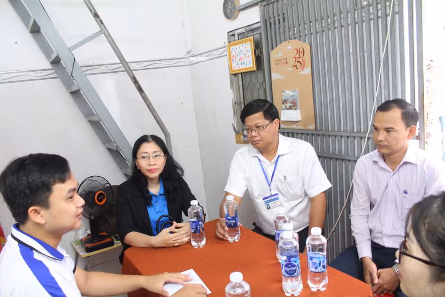 can-tho-tham-hoi-2.jpg