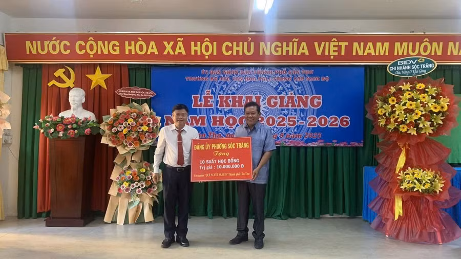 khai-giang-dac-biet-2.jpg