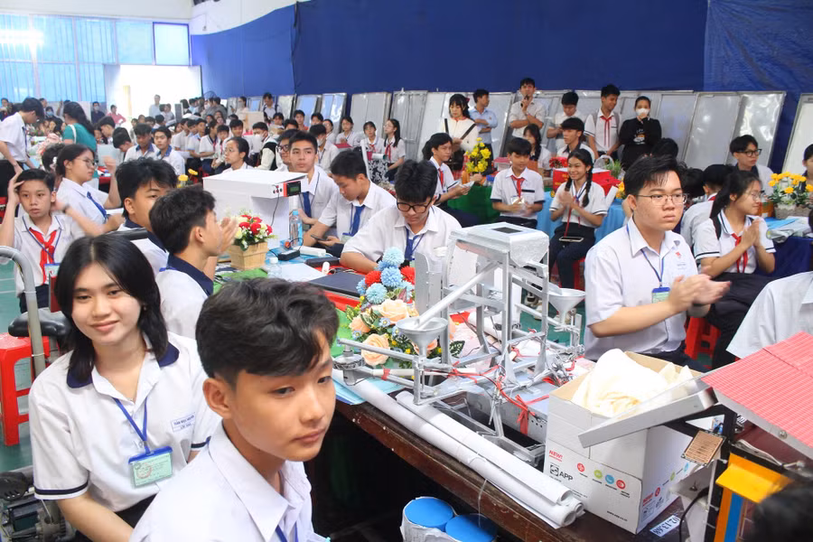 can-tho-hoi-thi-khkt-4.jpg