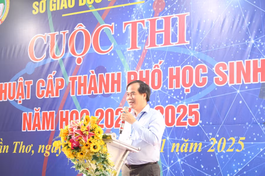 can-tho-hoi-thi-khkt-3.jpg