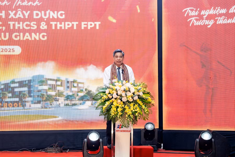 khanh-thanh-truong-ft-hau-giang-3.jpg