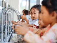 'Nước sạch cho em': Khi đồng hành cùng giáo dục bắt đầu từ những điều căn bản