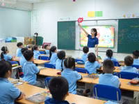 Hồ sơ, sổ sách vẫn còn tạo áp lực đối với nhà giáo. 