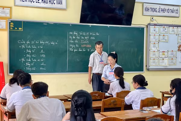 Học sinh Trường THPT An Khánh (TP Cần Thơ) tham gia Kỳ thi thử tốt nghiệp THPT.