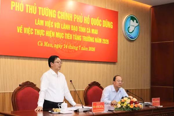 Phó Thủ tướng Chính phủ Hồ Quốc Dũng làm việc với tỉnh Cà Mau.