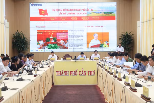 Quang cảnh buổi Họp báo.