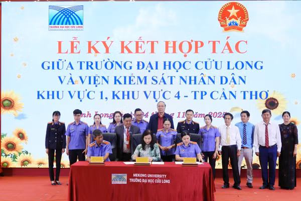 Trường ĐH Cửu Long cùng Viện Kiểm sát nhân dân Khu vực 1 và Khu vực 4 ký Bản ghi nhớ hợp tác.