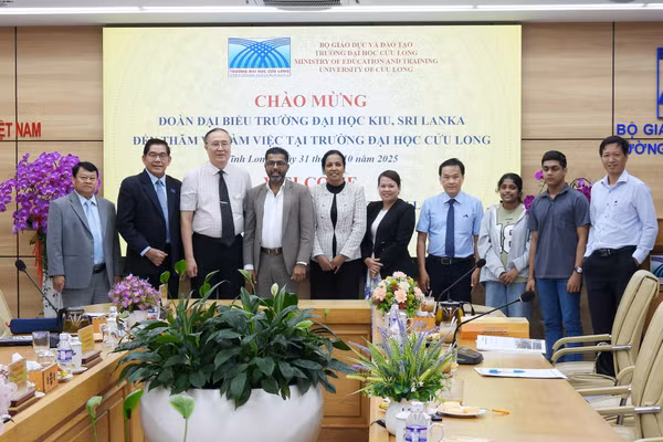 Trường ĐH Cửu Long làm việc với Trường ĐH KIU, Sri Lanka.