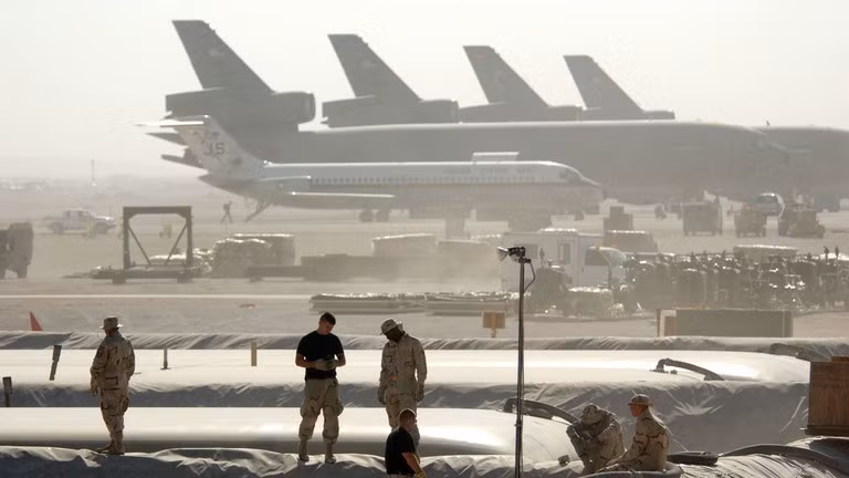 Bộ Tư lệnh Trung ương Mỹ (CENTCOM) ngày 13/1 cho biết, cơ sở mới tại Căn cứ Không quân Al Udeid, nơi đóng quân của khoảng 10.000 binh sĩ, sẽ gồm các nhân viên người Mỹ và đồng minh. mo-1.jpg