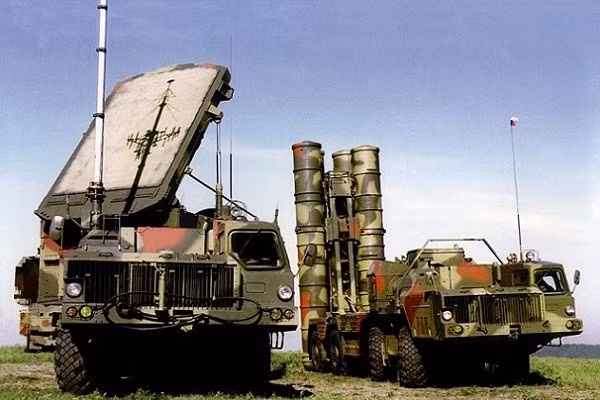 Nghị sĩ Ze'ev Elkin, thành viên đảng Đoàn kết Quốc gia, nói rằng, không quân Israel đã chứng minh năng lực đối phó với các hệ thống phòng không Nga, bao gồm S-300, trong các chiến dịch gần đây chống lại Iran. israel-2.jpg