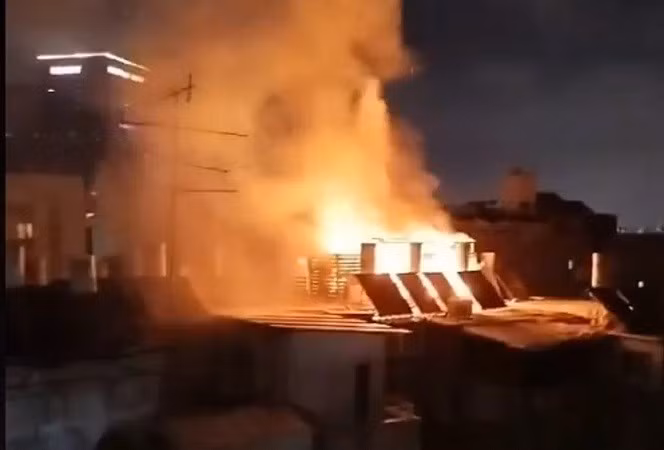 IDF đã tấn công các cơ sở hạt nhân của Iran ở Natanz, Fordow và Isfahan, cũng như các căn cứ quân sự, nhà kho và hệ thống phòng không, bao gồm ba trong số bốn hệ thống S-300 do Nga cung cấp năm 2016. israel-5.jpg