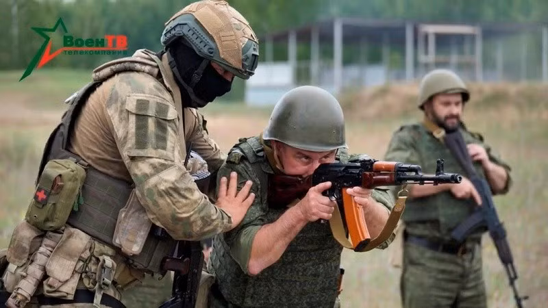 Tuy nhiên, điểm quan trọng nhất trong bối cảnh cuộc chiến toàn diện của Moscow chống lại Kiev là họ đang dùng châu Phi để khai thác tài nguyên, đóng vai trò quan trọng trong việc tài trợ cho hoạt động quân sự của Nga ở Ukraine. chau-phi-13.jpg