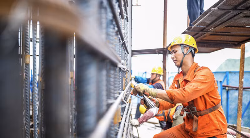 Chính quyền tỉnh Quý Châu trong một cuộc họp báo cho biết, họ đang lên kế hoạch tổ chức một loạt chương trình tham quan và giải trí liên quan đến cây cầu, biến nó thành địa điểm thu hút khách du lịch. cay cầu 7.png