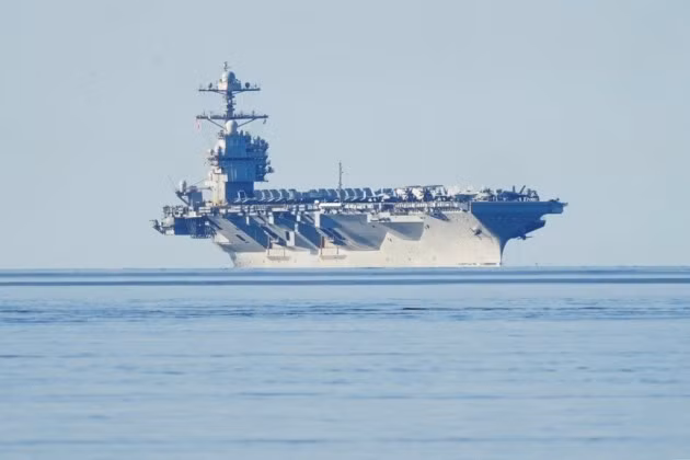 Theo nguồn tin, trực thăng đa năng MH-60R Seahawk của tàu sân bay USS Gerald R. Ford hiện đang hoạt động ngoài khơi bờ biển phía bắc Na Uy, gần Biển Barents. tau-san-bay.jpg