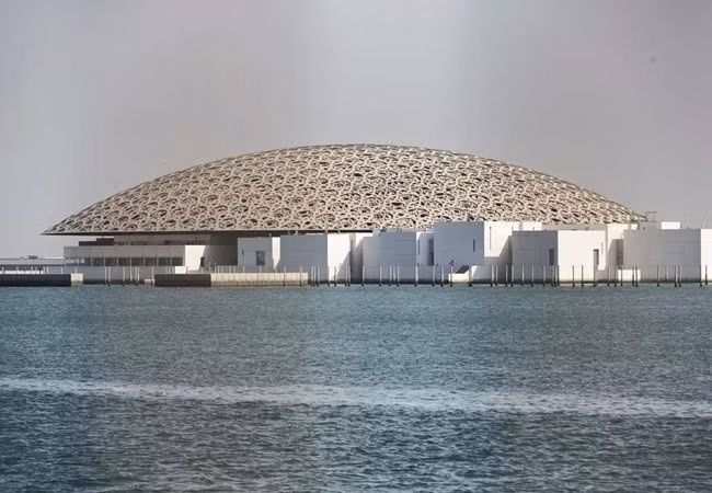 louvre-2.jpg