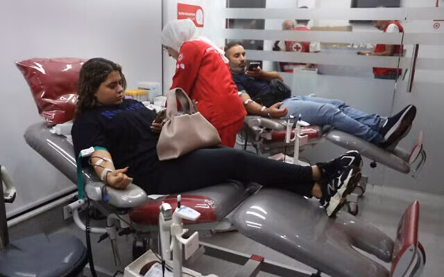 Người dân được cho là bị ảnh hưởng chủ yếu ở vùng ngoại ô phía nam thủ đô Beirut của đất nước, một khu vực được coi là thành trì của Hezbollah, cũng như ở phía đông và phía nam của đất nước. bị thg 3.jpg