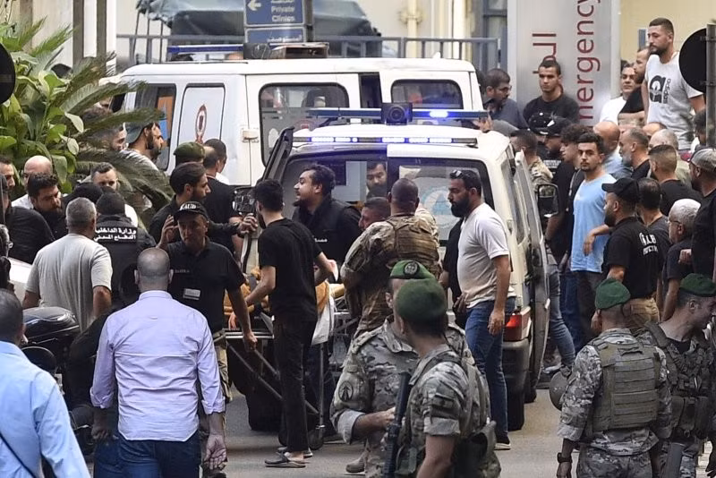 Nhóm chiến binh Hezbollah và quân đội Israel đã tiến hành các cuộc tấn công đáp trả nhau trong gần một năm, khi Hezbollah ủng hộ nhóm chiến binh Hamas có trụ sở tại Gaza trong cuộc xung đột của họ. bị thg 8.jpg