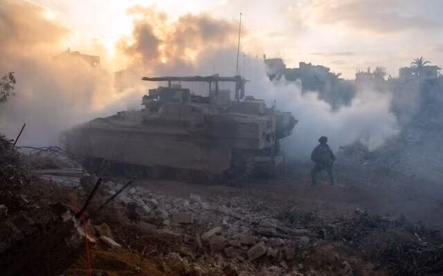 Quân đội Israel (IDF) bắt đầu chiến dịch không kích phá hủy các tòa nhà cao tầng ở thành phố Gaza vào tuần này cùng với một cuộc tấn công trên bộ. idf-1.jpg