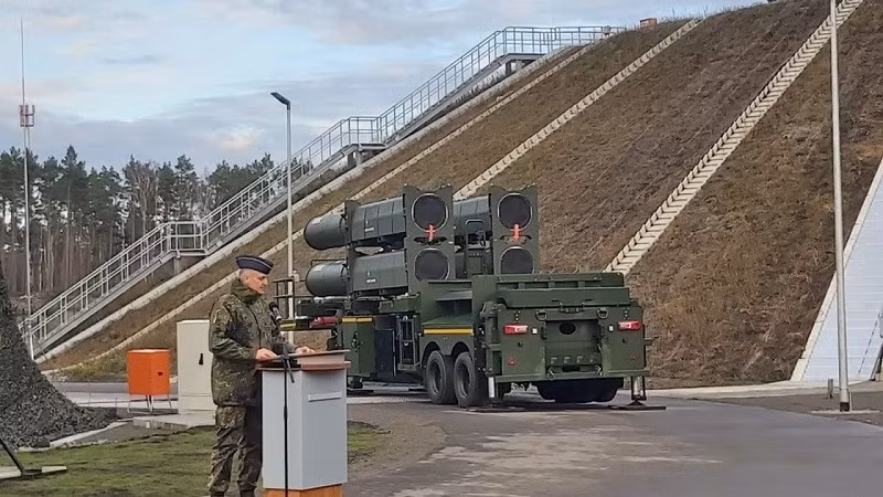 Hệ thống Arrow 3 được cho là sẽ được triển khai tại Căn cứ Không quân Holzdorf, cách Berlin 120 km về phía nam, với các địa điểm khác được lên kế hoạch ở phía tây bắc và miền nam nước Đức. ten-lua-8.jpg