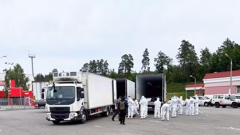 Nhà đàm phán hàng đầu của Nga cũng cho biết, Moscow đã xem xét danh sách đầy đủ 339 trẻ em Ukraine do Kiev cấp, nói thêm rằng, một số trẻ đã được trả về trong khi nhiều trẻ chưa từng đến lãnh thổ Nga. trao-2.jpg