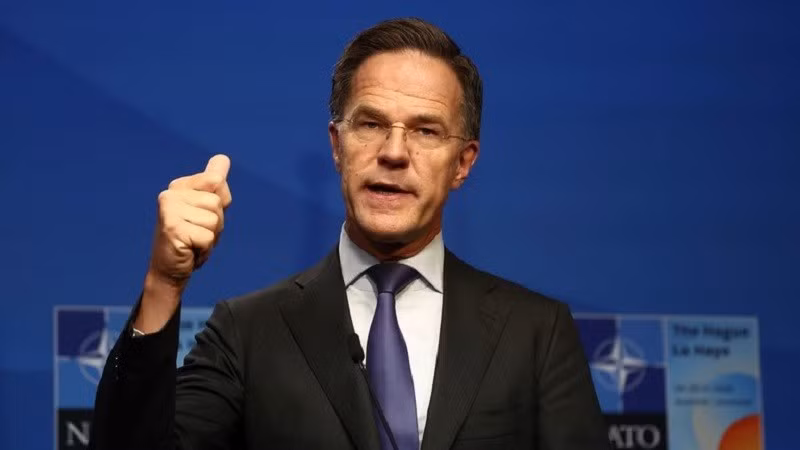Trong thông điệp của mình, ông Rutte cũng hứa hẹn "một thành công lớn khác" cho ông Trump tại The Hague, nói rằng, tất cả các thành viên NATO đã đồng ý chi 5% GDP của họ cho quốc phòng. ttk-nato.jpg