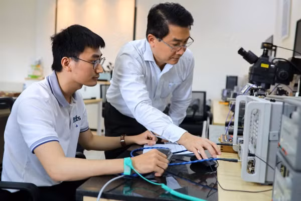 Phòng nghiên cứu bán dẫn tại Trường ĐH Bách khoa (ĐH Quốc gia TPHCM). Ảnh: HCMUT