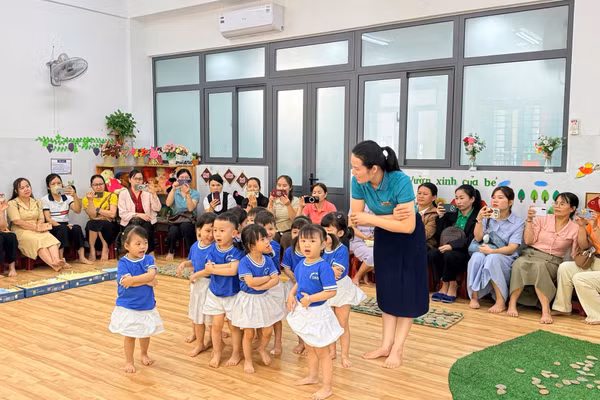 Buổi thao giảng chuyên đề và thi giáo viên giỏi của Trường Mầm non 19/5. 
